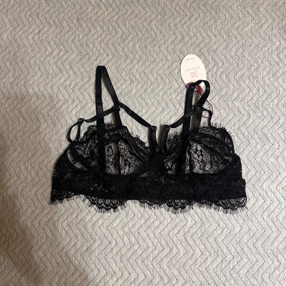 Avidlove  black lace bra size small